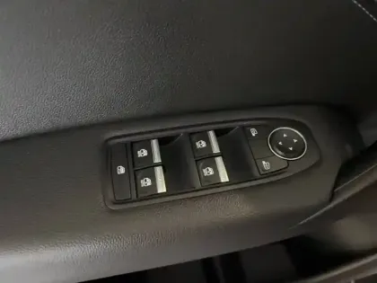 Photo 15 Renault Captur  TCe 90