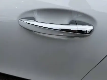 Photo 9 Mercedes GLB  200 d 8G-DCT