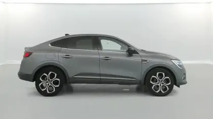 Photo 68 Renault Arkana  E-Tech 145 - 21B