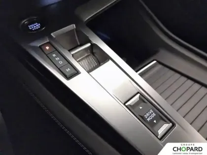 Photo 21 Peugeot 308  PureTech 130ch S&S EAT8