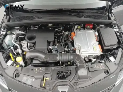 Photo 11 Renault Clio  E-Tech full hybrid 145 ch GSR2