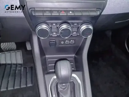 Photo 13 Renault Clio  E-Tech full hybrid 145 ch GSR2