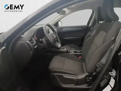 Photo 8 Renault Arkana  mild hybrid 140 EDC FAP - 22