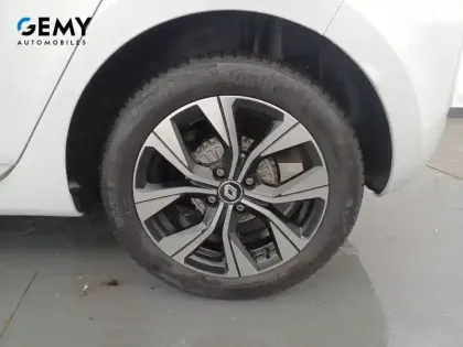 Photo 30 Renault Clio Gén. V (BJA) Ph2 Evolution 5