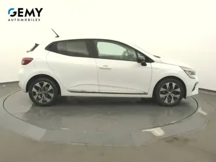 Photo 23 Renault Clio Gén. V (BJA) Ph2 Evolution 5