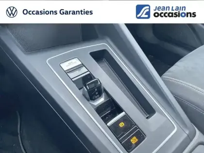 Photo 15 Volkswagen Golf  1.5 eTSI OPF 150 DSG7