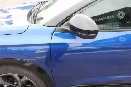 Photo 42 Renault Austral  E-Tech full hybrid 200 GSR2