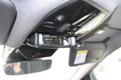 Photo 22 Renault Austral  E-Tech full hybrid 200 GSR2