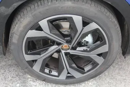 Photo 173 Renault Austral  E-Tech full hybrid 200 GSR2