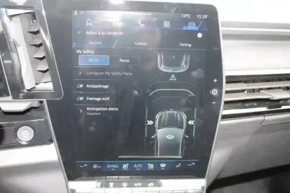 Photo 76 Renault Austral  E-Tech full hybrid 200 GSR2