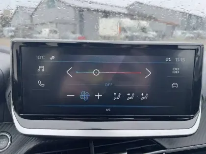 Photo 14 Peugeot 208  PureTech 100 S&S BVM6