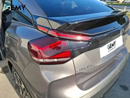 Photo 16 Citroën C4 e- 136 ch Automatique