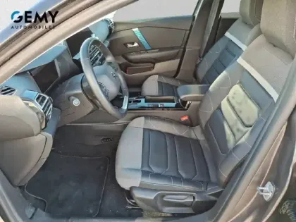 Photo 8 Citroën C4 e- 136 ch Automatique