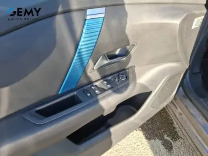 Photo 18 Citroën C4 e- 136 ch Automatique