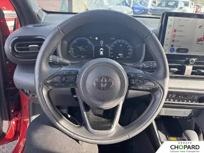 Photo 16 Toyota Yaris  Hybride 130h