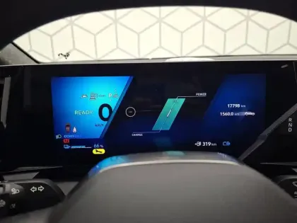 Photo 38 Renault Scenic  E-Tech electrique 220 ch grande autonomie