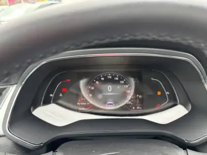 Photo 29 Renault Captur  TCe 160 EDC