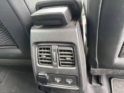 Photo 15 Renault Captur  TCe 160 EDC