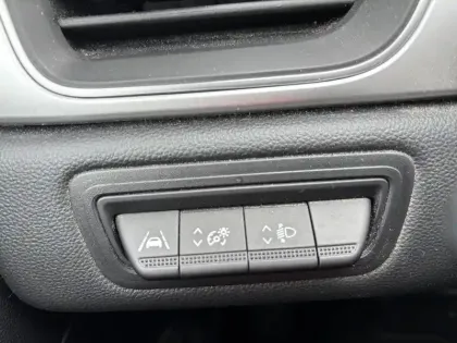 Photo 24 Renault Captur  TCe 160 EDC