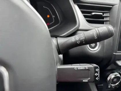 Photo 32 Renault Captur  TCe 160 EDC