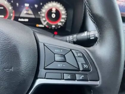 Photo 84 Nissan Juke  DIG-T 114