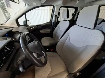 Photo 16 Ford Tourneo  Courier 1.5 TDCi 95