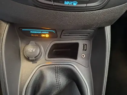 Photo 35 Ford Tourneo  Courier 1.5 TDCi 95