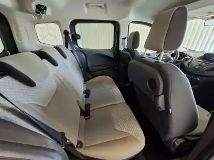 Photo 22 Ford Tourneo  Courier 1.5 TDCi 95