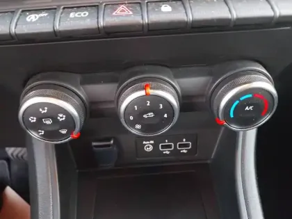 Photo 21 Renault Captur  TCe 100 GPL