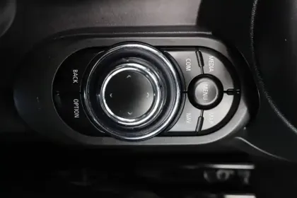 Photo 6 Mini Mini Hatch 5 Portes Cooper 136 ch DKG7