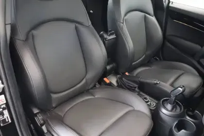 Photo 36 Mini Mini Hatch 5 Portes Cooper 136 ch DKG7