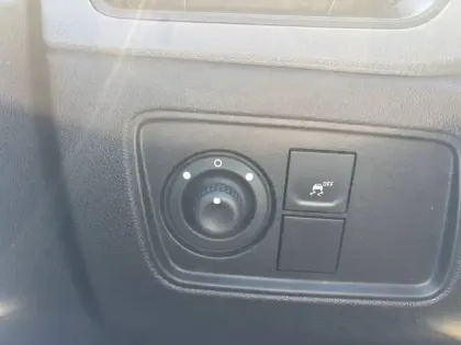 Photo 26 Renault EXPRESS (30) Gén. I Ph1 Essentiel 3