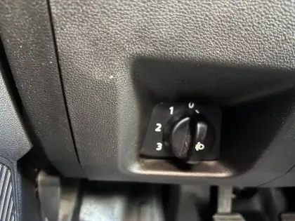 Photo 25 Renault EXPRESS (30) Gén. I Ph1 Essentiel 3