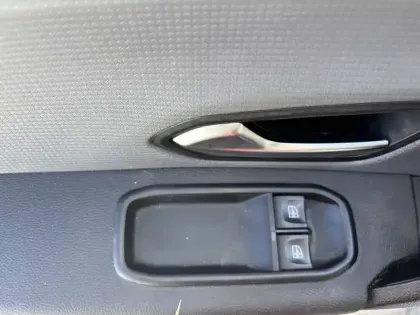 Photo 27 Renault EXPRESS (30) Gén. I Ph1 Essentiel 3