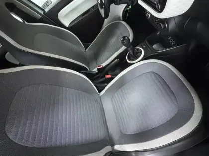 Photo 63 Renault Twingo  III SCe 65