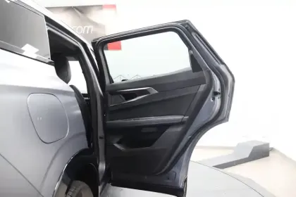 Photo 38 Renault Espace  E-Tech full hybrid 200 GSR2