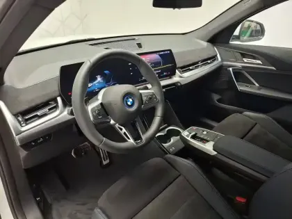 Photo 28 BMW X2 i eDrive20 204ch BVA