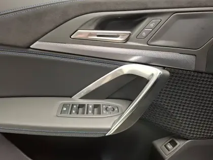 Photo 36 BMW X2 i eDrive20 204ch BVA