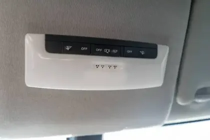 Photo 44 Nissan Micra  IG-T 92