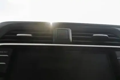 Photo 43 Nissan Micra  IG-T 92