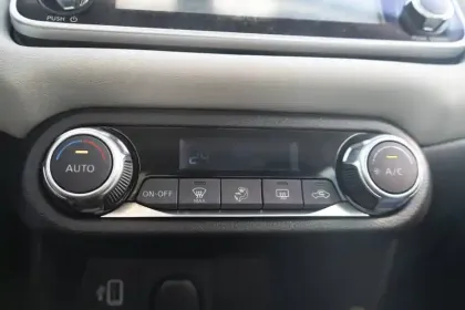 Photo 47 Nissan Micra  IG-T 92