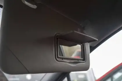 Photo 47 Nissan Micra  IG-T 92