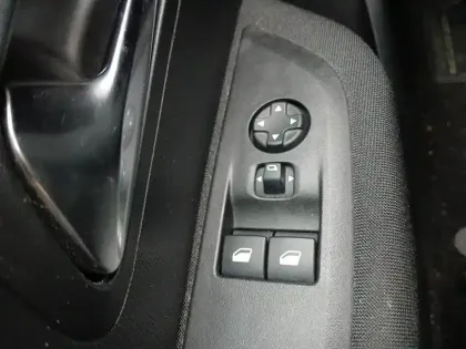 Photo 17 Peugeot 208  BlueHDi 100 S&S BVM6