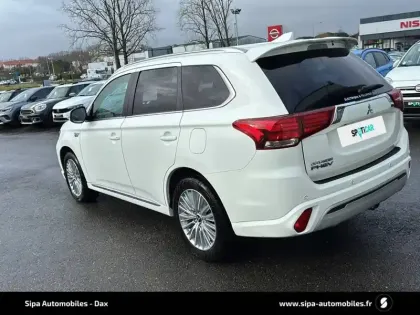 Photo 36 Mitsubishi Outlander  2.4l PHEV Twin Motor 4WD