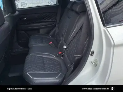 Photo 9 Mitsubishi Outlander  2.4l PHEV Twin Motor 4WD