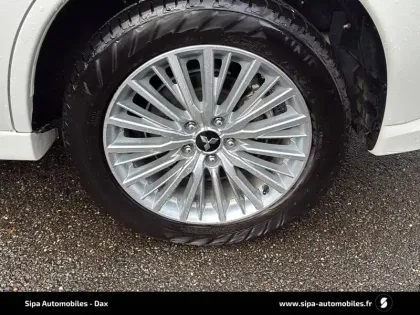 Photo 11 Mitsubishi Outlander  2.4l PHEV Twin Motor 4WD