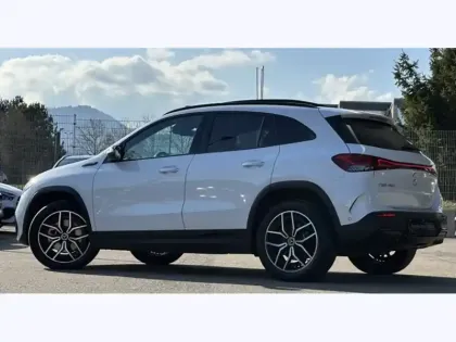 Photo 32 Mercedes EQA 250 AMG Line