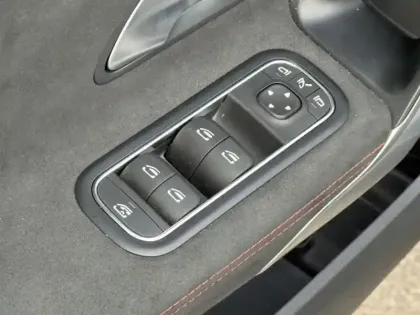 Photo 56 Mercedes Classe A 250 e Hybrid EQ AMG Line