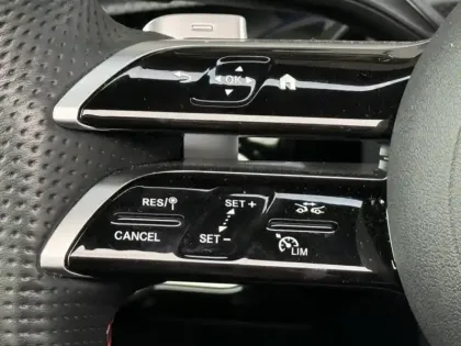 Photo 52 Mercedes Classe A 250 e Hybrid EQ AMG Line