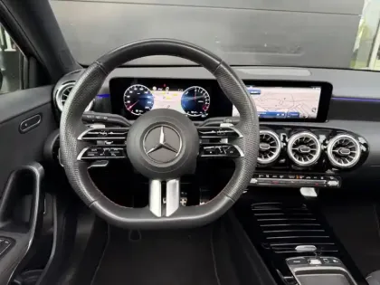 Photo 51 Mercedes Classe A 250 e Hybrid EQ AMG Line